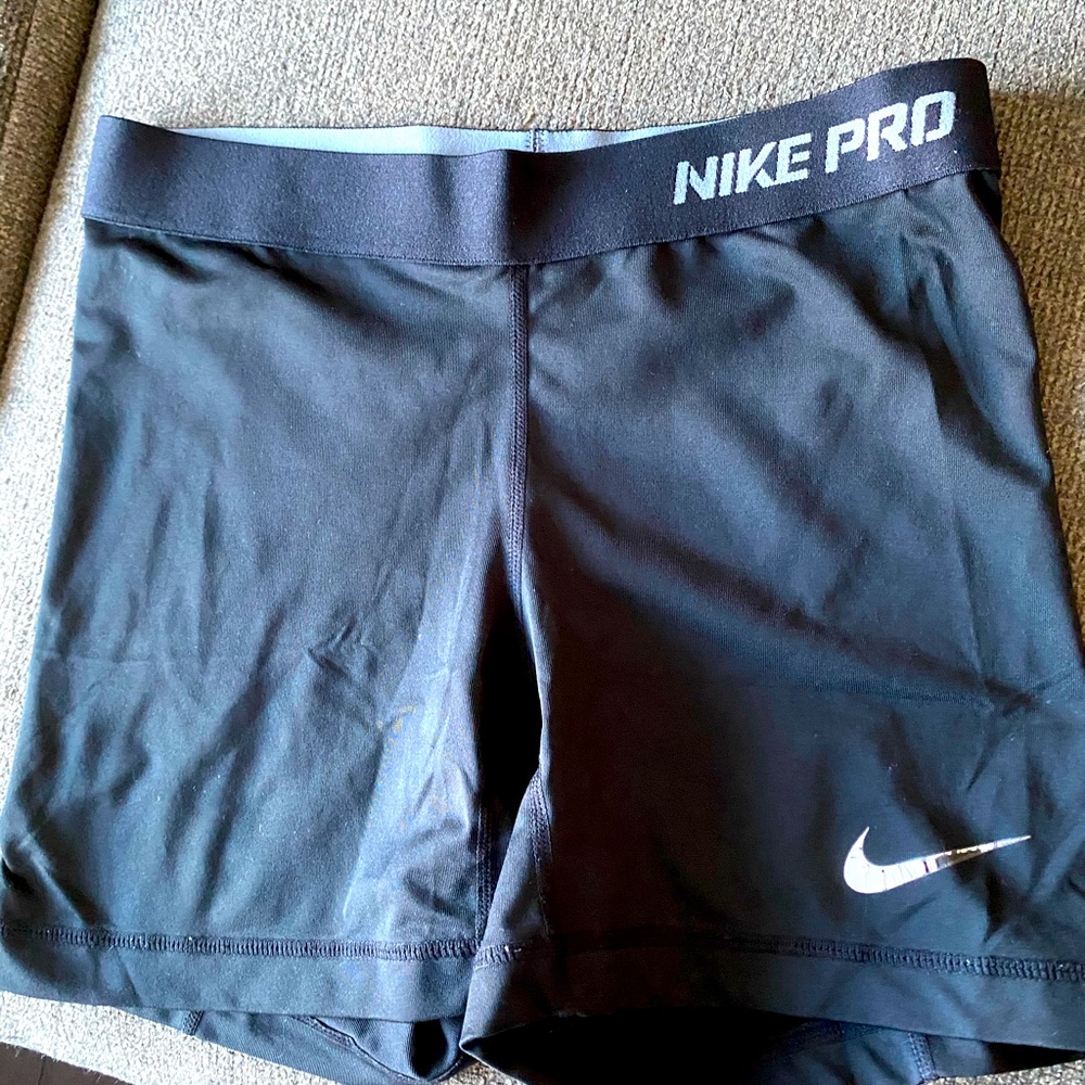 Nike shorts. Size small in juniors.